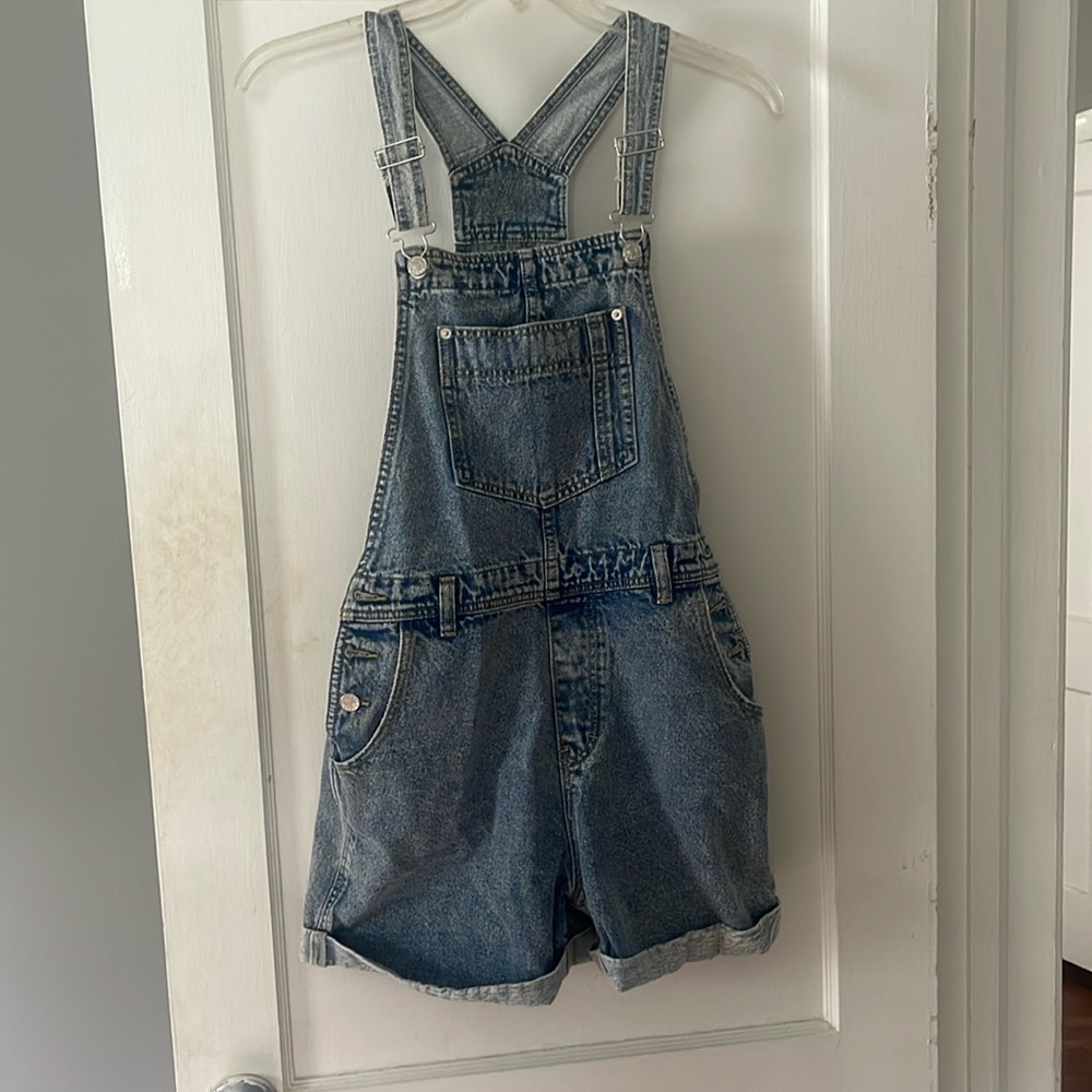 Vici overall shorts